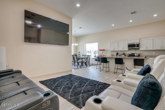 228 EMERALD STONE Lane, Horizon City, TX 79928