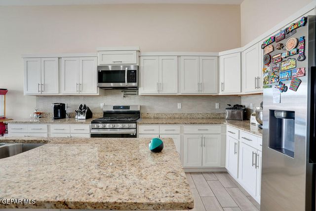 228 EMERALD STONE Lane, Horizon City, TX 79928