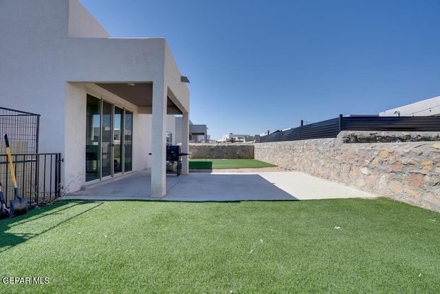 228 EMERALD STONE Lane, Horizon City, TX 79928