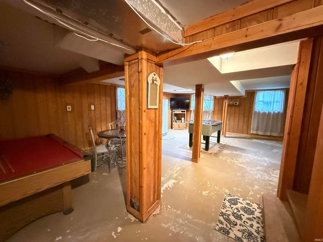 4187 S Co. rd 300 E., Winslow, IN 47598
