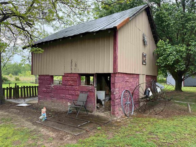 4187 S Co. rd 300 E., Winslow, IN 47598