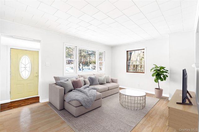 7 Fern Trail, Wurtsboro, NY 12790