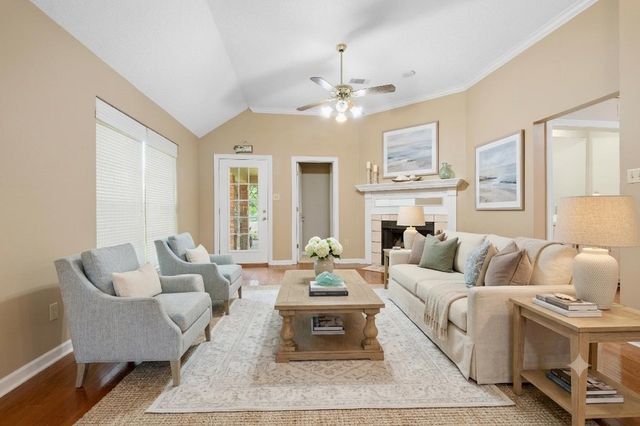 3153 CLUBVIEW CV N, Lakeland, TN 38002