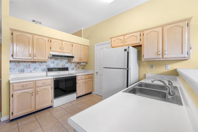 3153 CLUBVIEW CV N, Lakeland, TN 38002