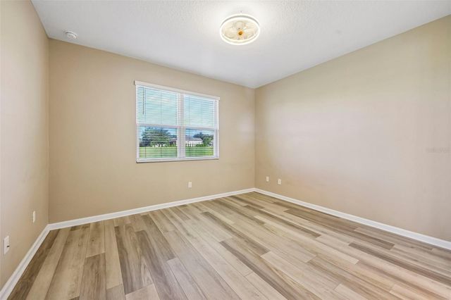31719 BROADWATER AVENUE, Leesburg, FL 34748