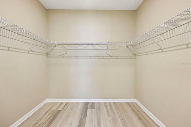 31719 BROADWATER AVENUE, Leesburg, FL 34748