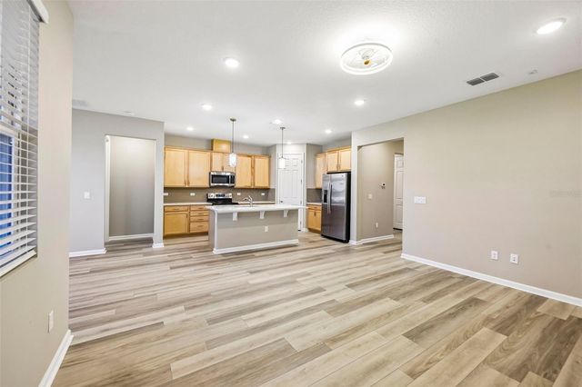 31719 BROADWATER AVENUE, Leesburg, FL 34748