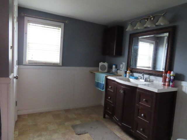 1263 Union Camp Rd, Lafayette, TN 37083