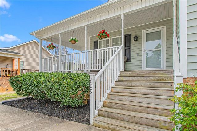 609 Danieley Way, Elon, NC 27244