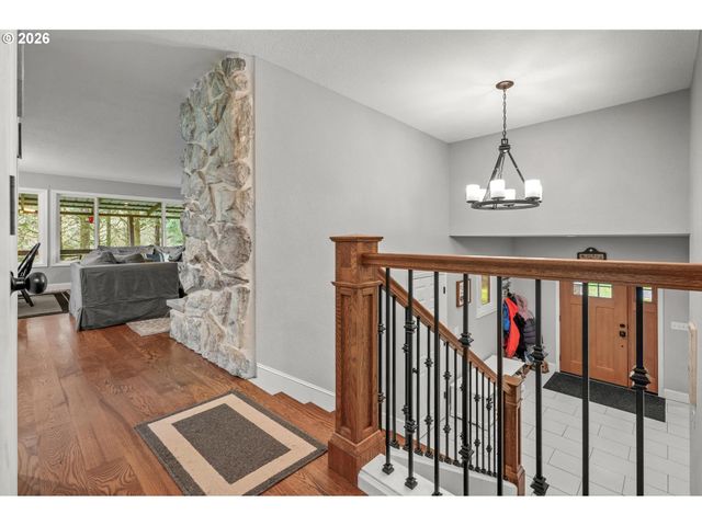 60094 ROBINETTE Rd, St Helens, OR 97051