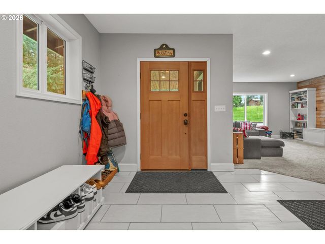 60094 ROBINETTE Rd, St Helens, OR 97051
