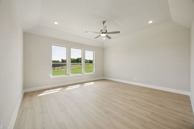 101 Paradise Cove, Waxahachie, TX 75165