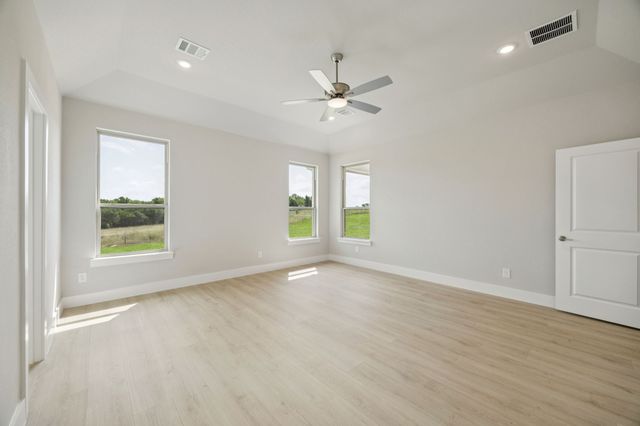 101 Paradise Cove, Waxahachie, TX 75165