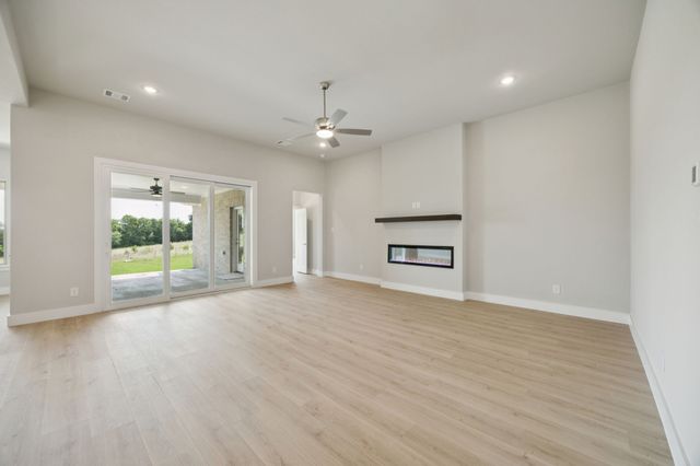 101 Paradise Cove, Waxahachie, TX 75165
