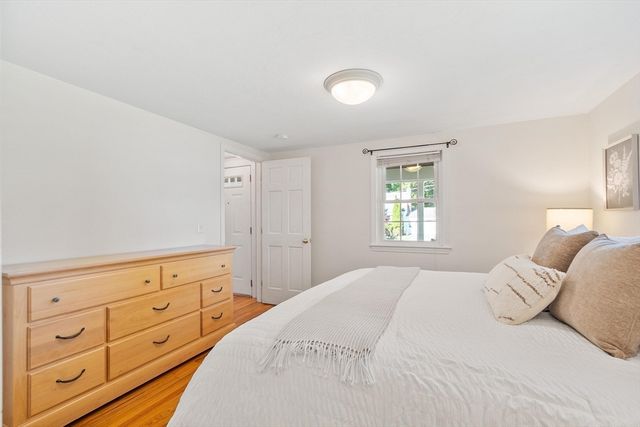 33 Birch Hill Rd, Ashland, MA 01721