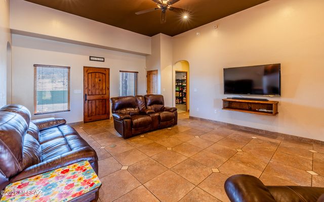 17880 S Copper Cut Trail, Vail, AZ 85641