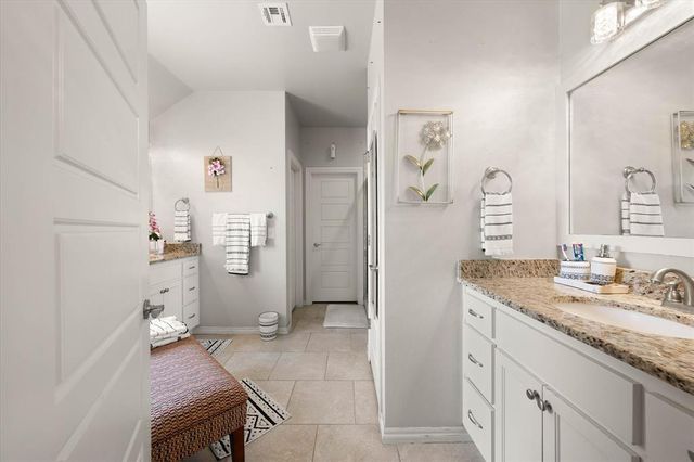 108 Oakridge Drive, Choctaw, OK 73020