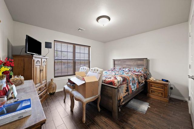 108 Oakridge Drive, Choctaw, OK 73020