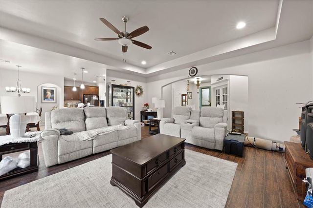 108 Oakridge Drive, Choctaw, OK 73020