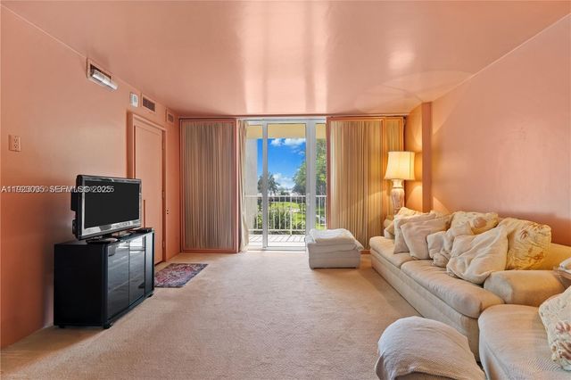 11111 Biscayne Blvd 227, Miami, FL 33181