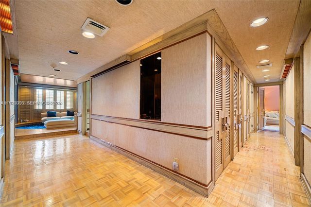 11111 Biscayne Blvd 227, Miami, FL 33181