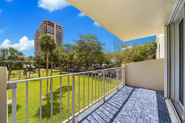 11111 Biscayne Blvd 227, Miami, FL 33181