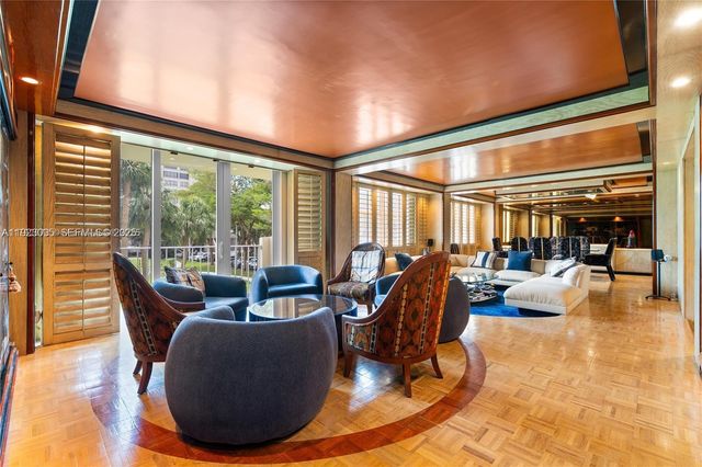 11111 Biscayne Blvd 227, Miami, FL 33181