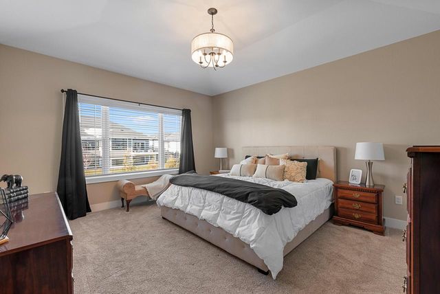 7908 E Stone Ridge DRIVE, Lannon, WI 53046