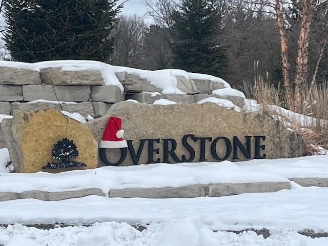 7908 E Stone Ridge DRIVE, Lannon, WI 53046