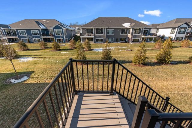 7908 E Stone Ridge DRIVE, Lannon, WI 53046