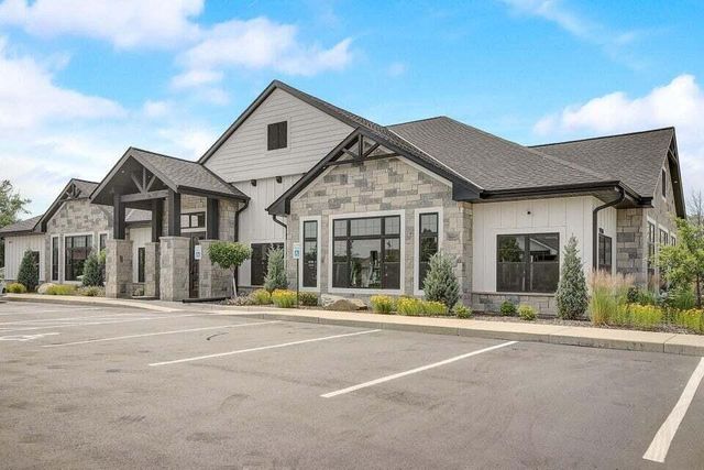 7908 E Stone Ridge DRIVE, Lannon, WI 53046