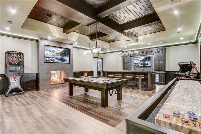 7908 E Stone Ridge DRIVE, Lannon, WI 53046