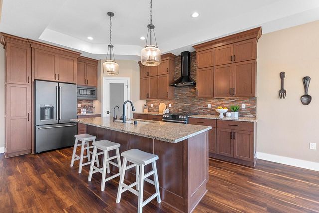 7908 E Stone Ridge DRIVE, Lannon, WI 53046