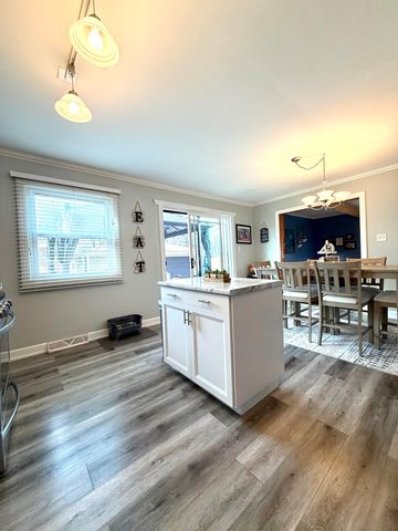 5465 Redwood Avenue, Portage, IN 46368