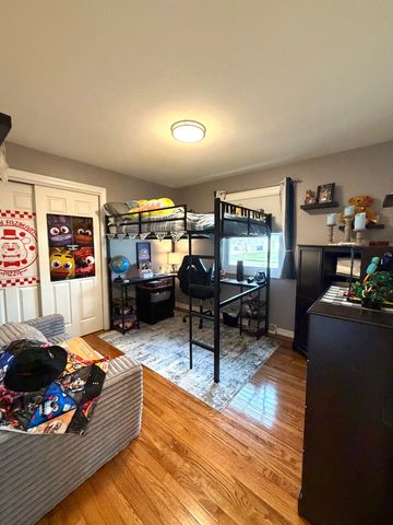 5465 Redwood Avenue, Portage, IN 46368