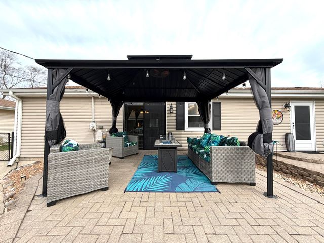 5465 Redwood Avenue, Portage, IN 46368