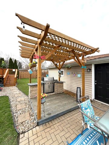 5465 Redwood Avenue, Portage, IN 46368