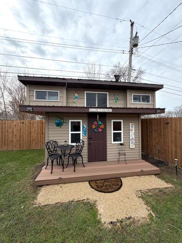 5465 Redwood Avenue, Portage, IN 46368