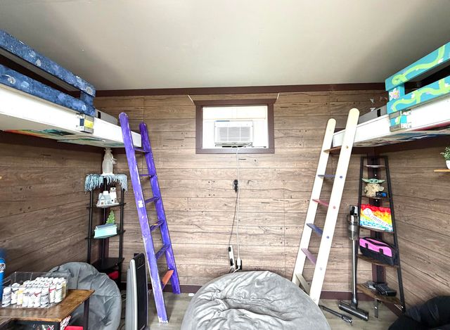 5465 Redwood Avenue, Portage, IN 46368