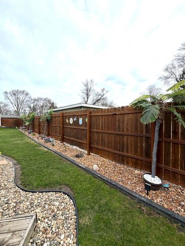 5465 Redwood Avenue, Portage, IN 46368