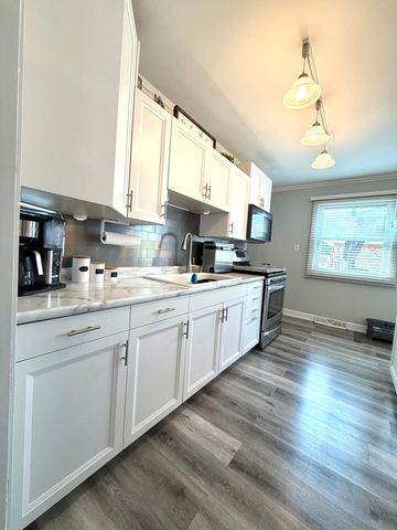 5465 Redwood Avenue, Portage, IN 46368