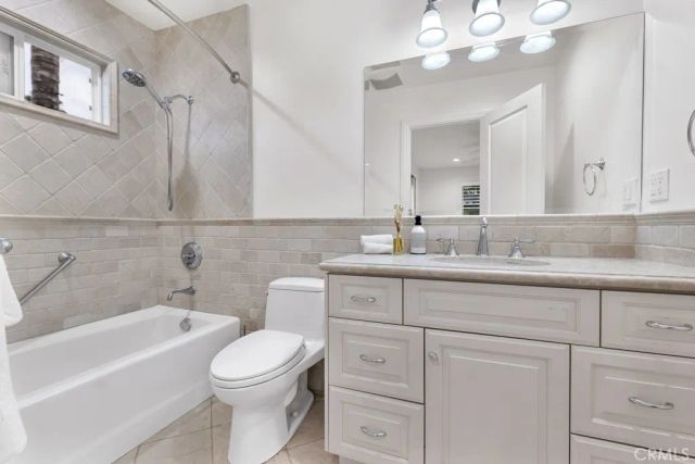 26106 Veva Way, Calabasas, CA 91302