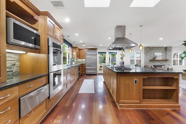 26106 Veva Way, Calabasas, CA 91302
