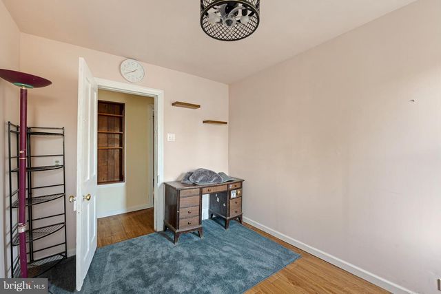 6 N RAILROAD AVE, Wyoming, DE 19934