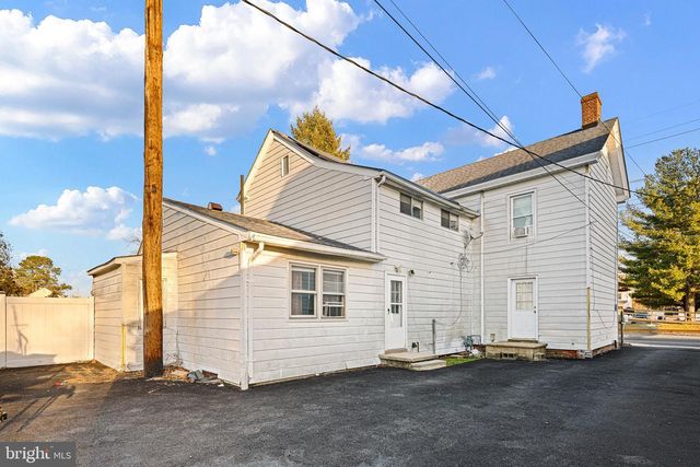 6 N RAILROAD AVE, Wyoming, DE 19934