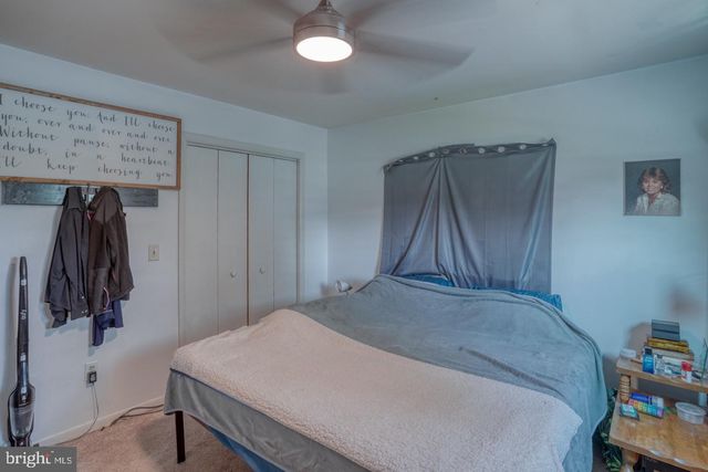 6 N RAILROAD AVE, Wyoming, DE 19934