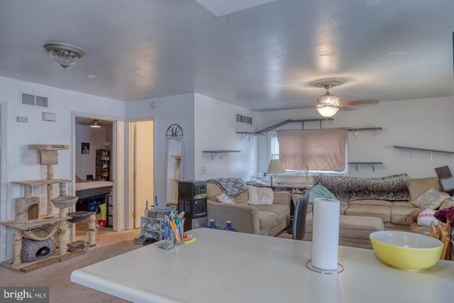 6 N RAILROAD AVE, Wyoming, DE 19934