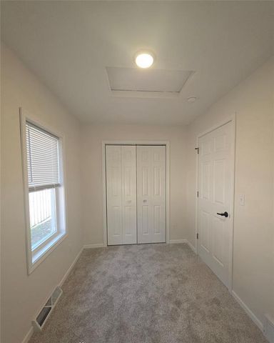1237 East Avenue, La Crosse, WI 54601