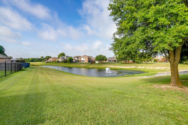 5429 Old Blush Drive, Midlothian, TX 76065