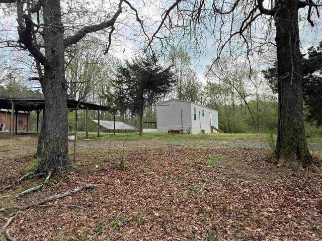223 Polk Road 136, Cove, AR 71937